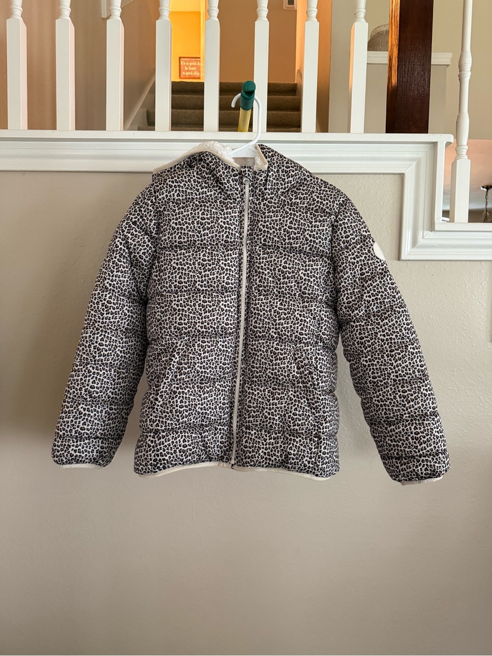 Girls' Gap Kids Puffer Jacket in Leopard Print - Size XL